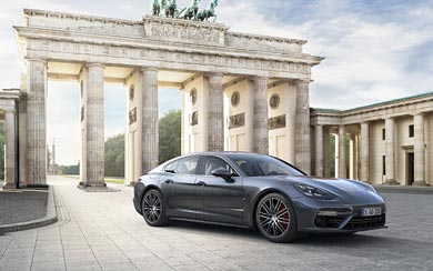 2017 Porsche Panamera Turbo wallpaper thumbnail.